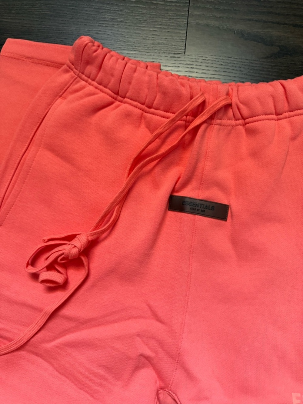 Fear of God Essentials Relaxed Sweatpants Coral Pink Size Large FOG Joggers - Picture 3 of 3